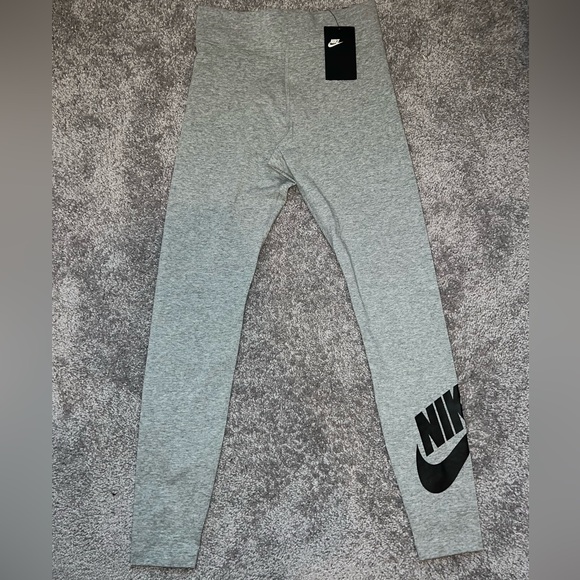 Nike Tights - Picture 8 of 10